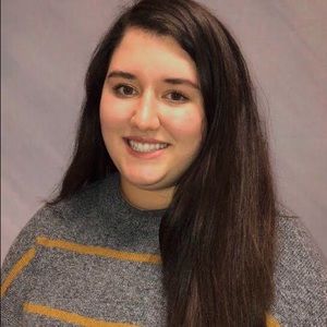 Meet your Posher, Olivia